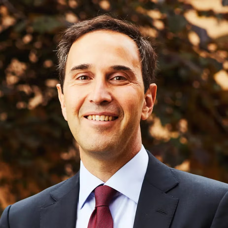 Jonathan Levin headshot